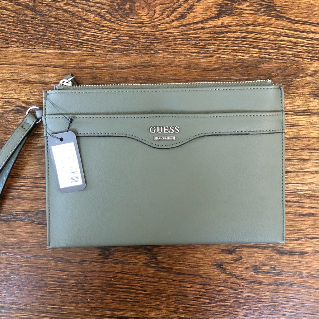 Green Leather Guess Wristlet Purse Brand New